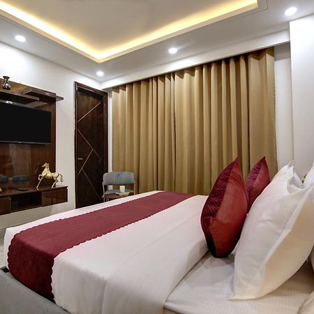 Limewood Stay - Millennium Huda City Center Gurgaon Exterior foto