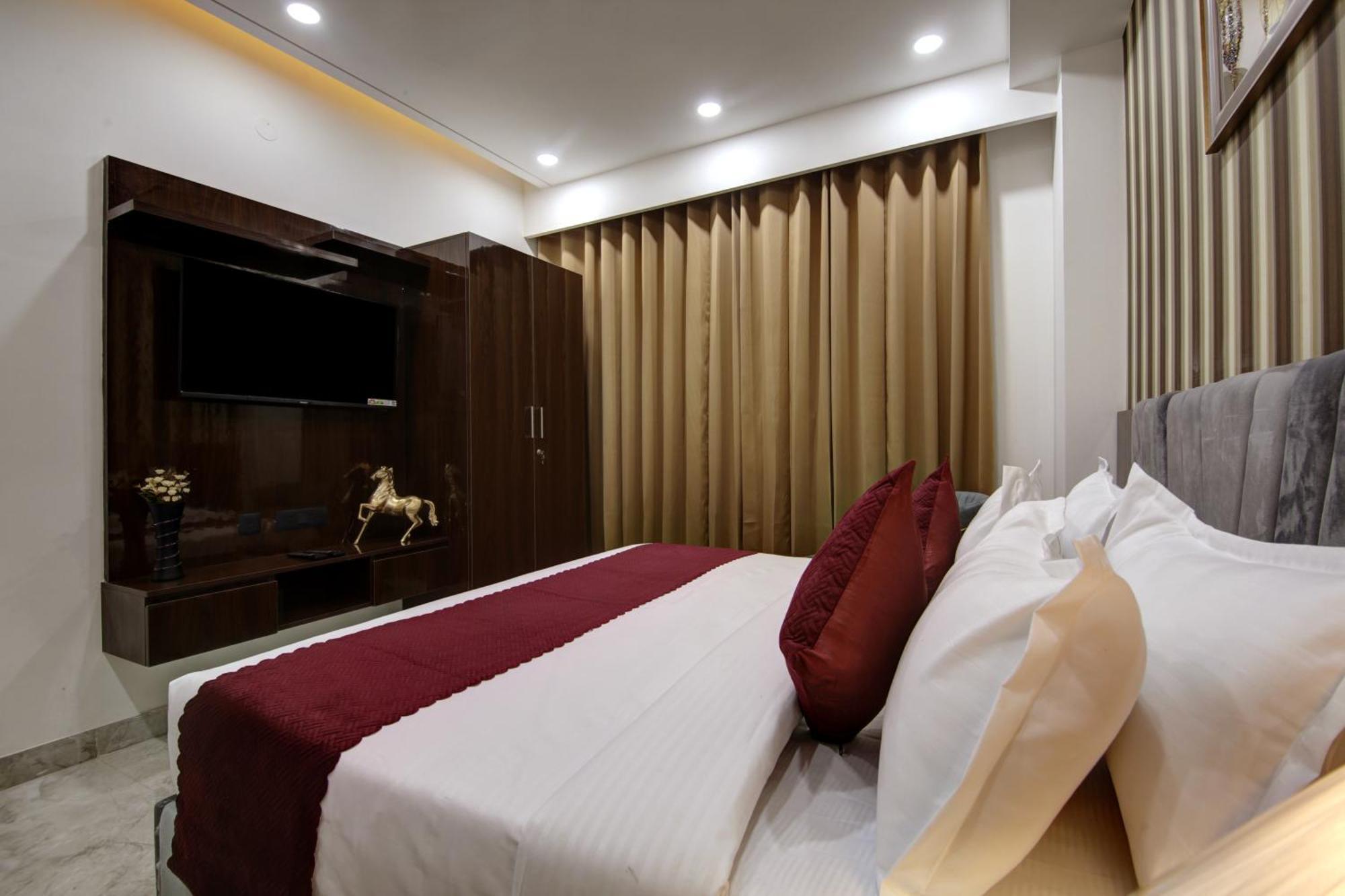 Limewood Stay - Millennium Huda City Center Gurgaon Exterior foto